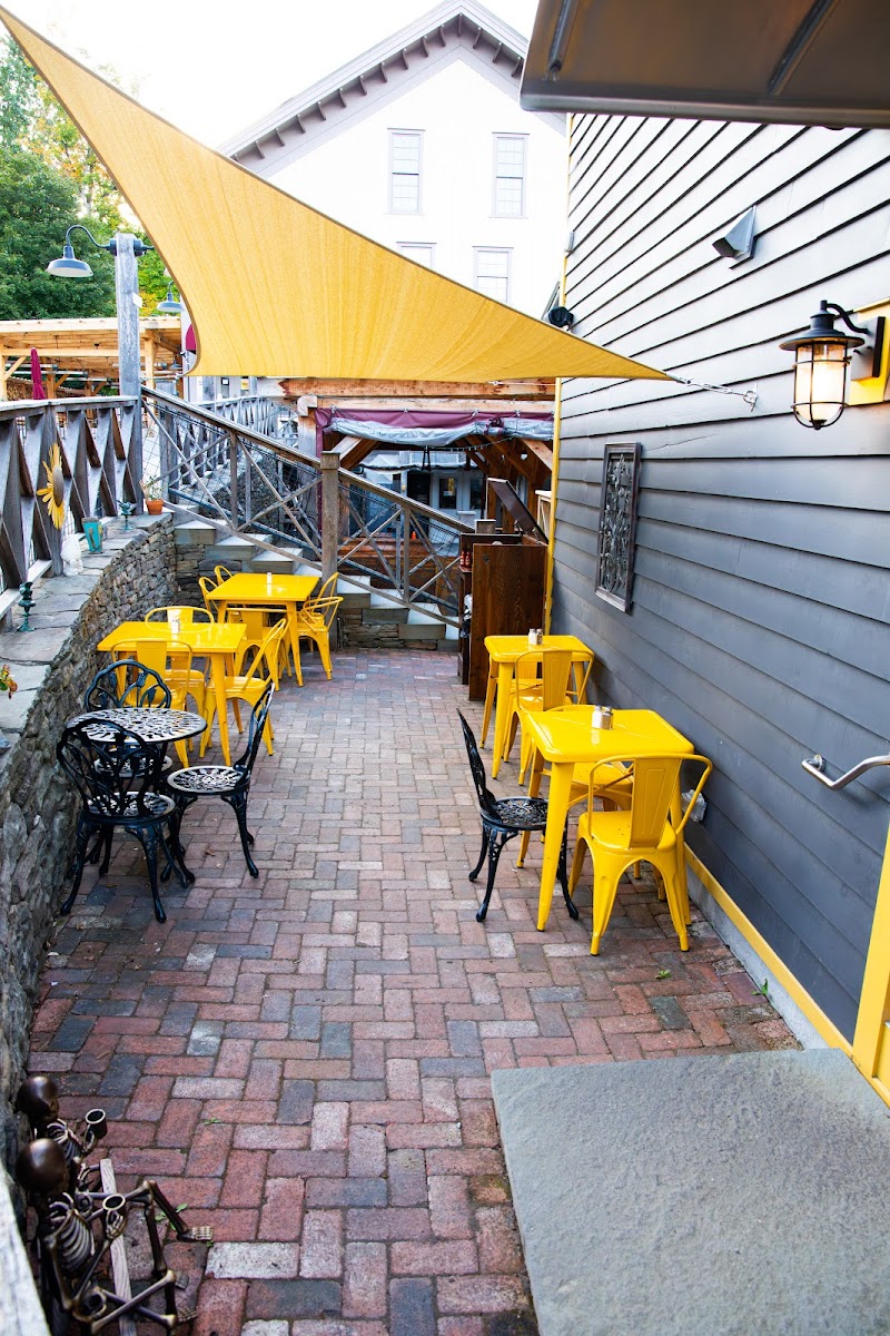 Twisted Sisters Coffee House photo 1