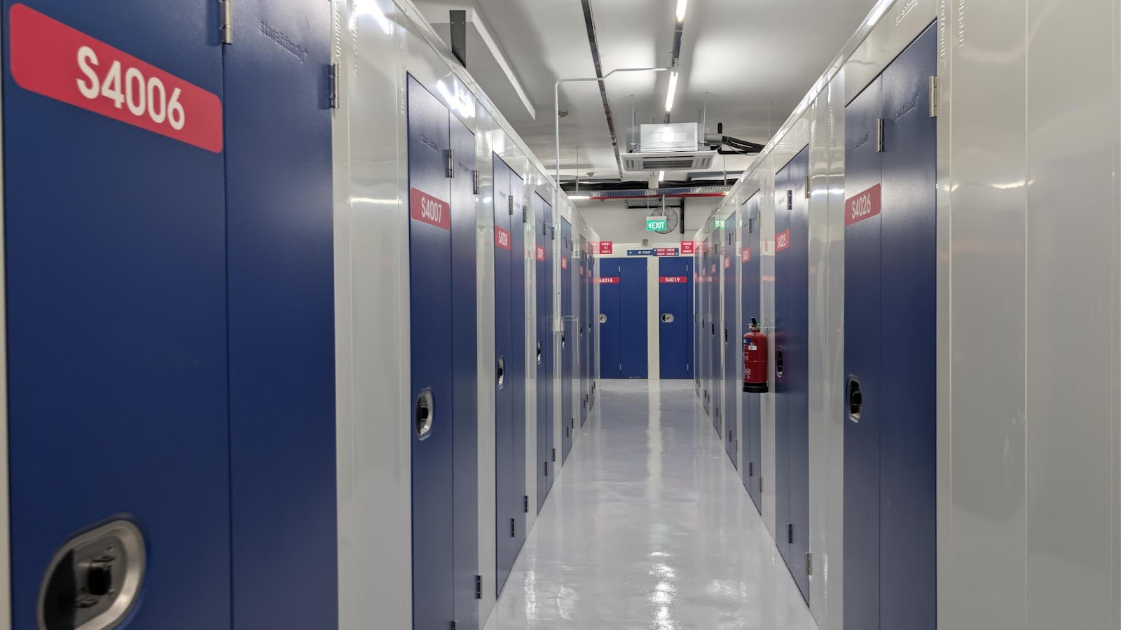 Storefriendly facility in Hougang, Singapore - Exterior 3