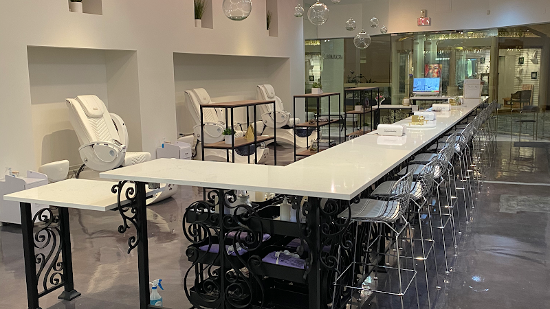 Nail Bar NOLA - Canal Place