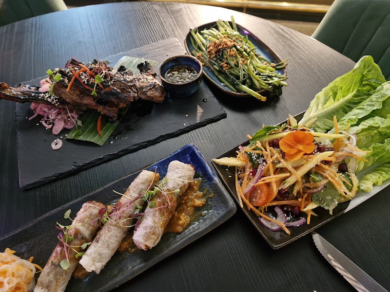 Namii Kitchen & Cocktails