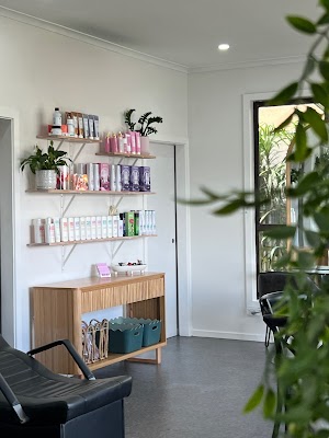 Stacey Wright Hair Design photo 3