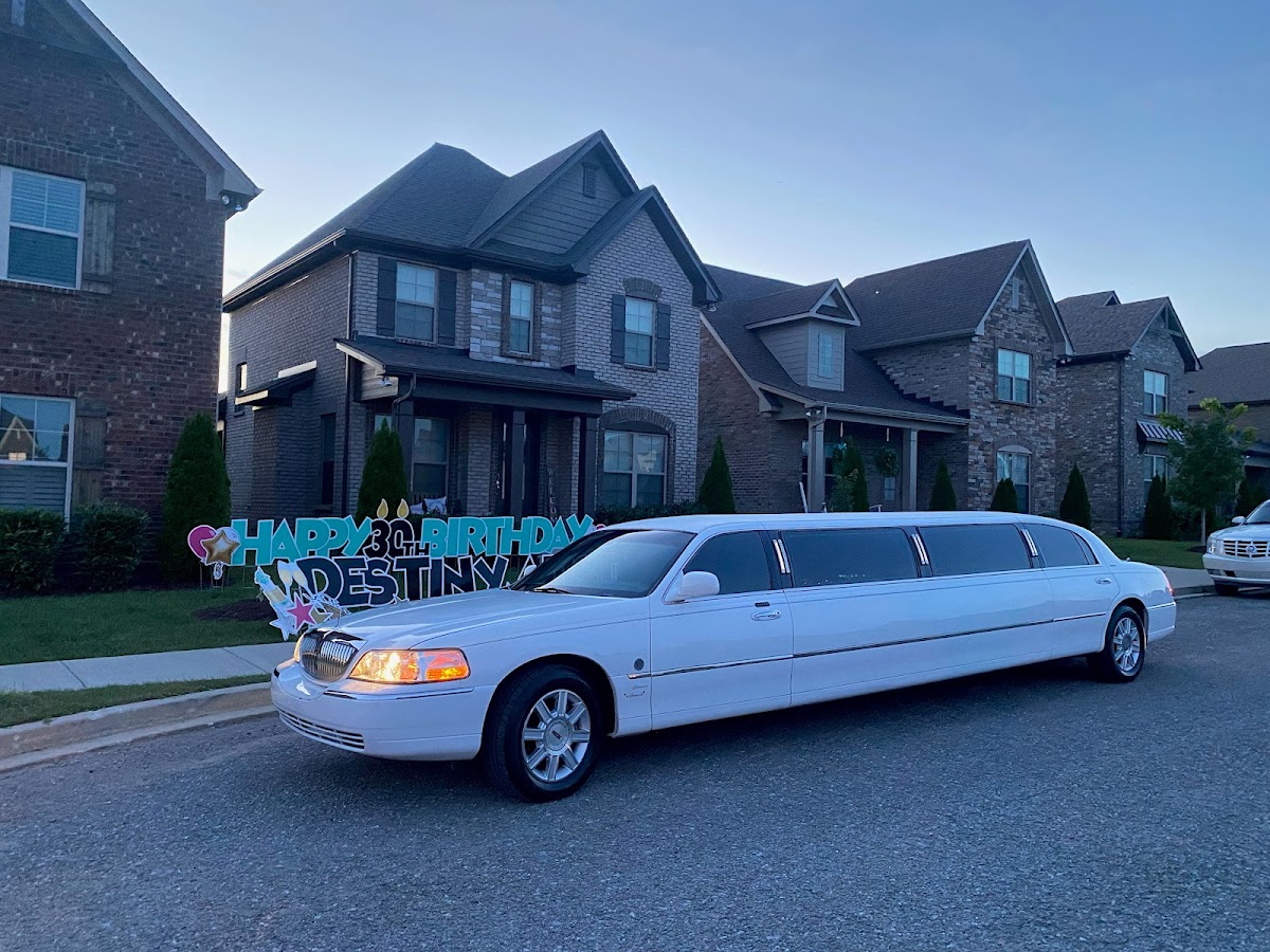Metro Livery Charter Bus & Limousine Service Nashville Huntsville: Google Places image 5