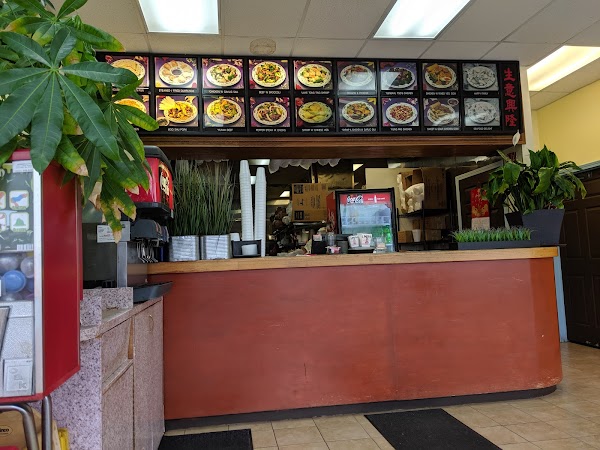 Photo by Carlos Imperial