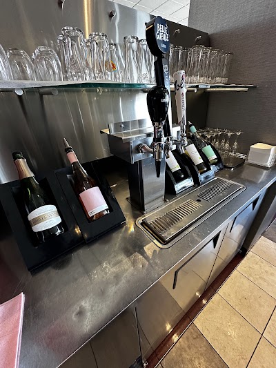 Air Canada Maple Leaf Lounge (Domestic) — Google photo 6