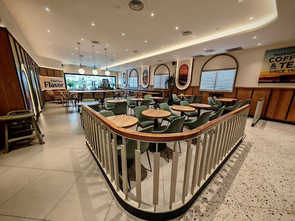 The Coffee Bean & Tea Leaf - Photo 1