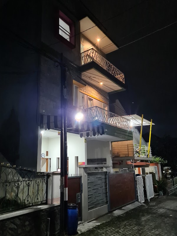 Rumah Kost Dilan Singosari