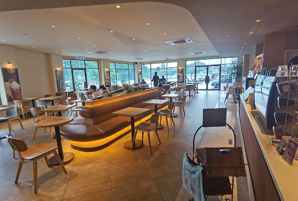 The Coffee Bean & Tea Leaf - Photo 1