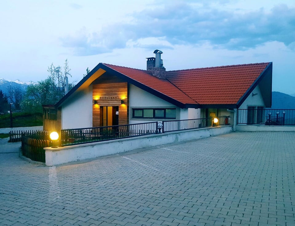 Koliva Otel mekanı