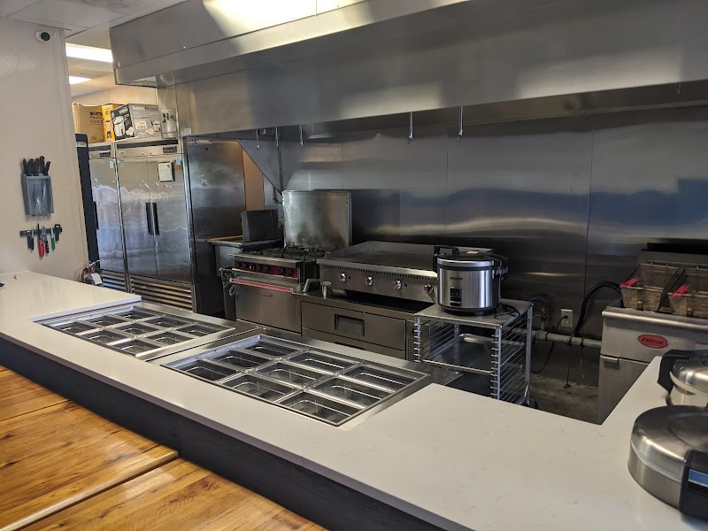 Yoshi Poke & Kitchen photo 5