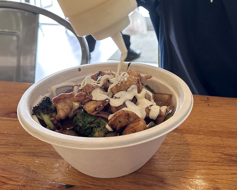 Yoshi Poke & Kitchen photo 2