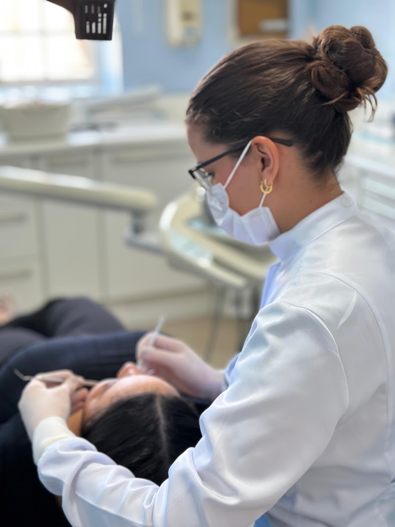 Dra. Gabriela Duarte – Dentista em Campinas - foto 2