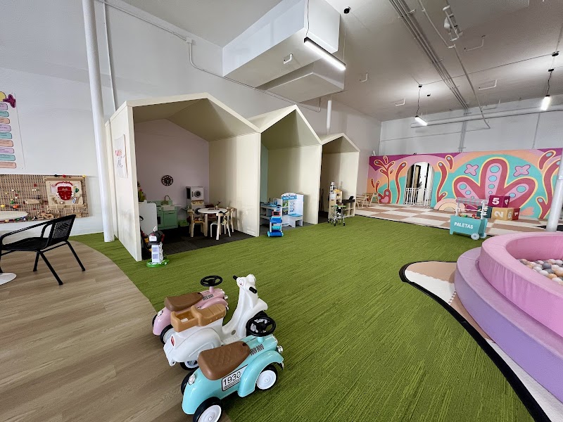 bb piñata — Indoor Playground in Dallas