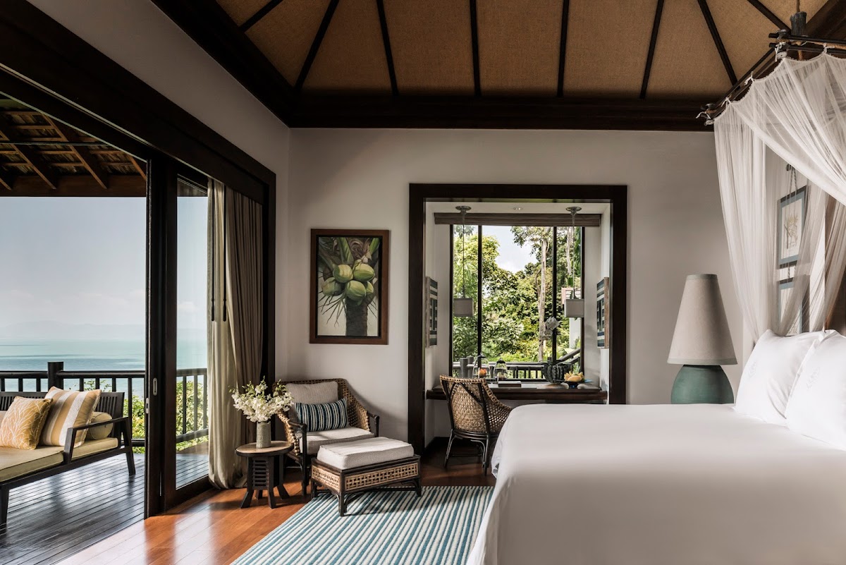 Four Seasons Resort - Photo 3