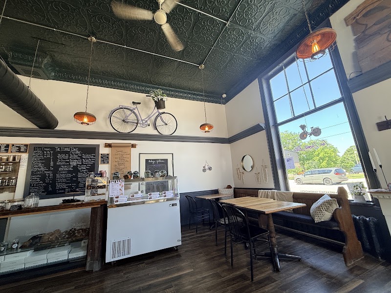 The Purple Bike Café and Eatery photo 3