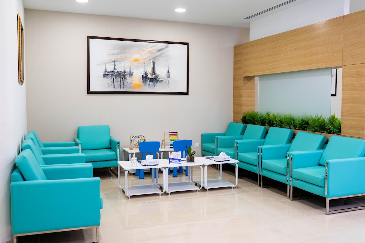 Dubai London Clinic - Palm Jumeirah Mall 3