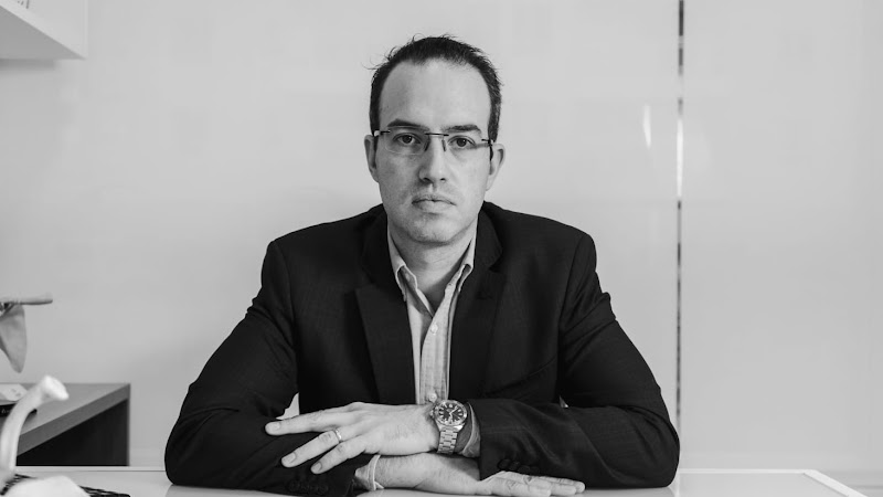 Foto de Dr Vitor Chadud-Ortopedia-Cirurgia de Ombro e Cotovelo - Fraturas