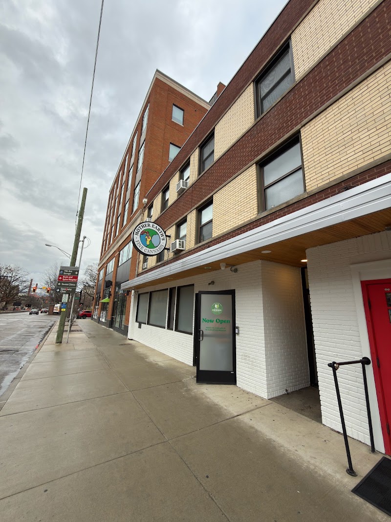 Video tour of Mother Earth's Fine Cannabis retail environment