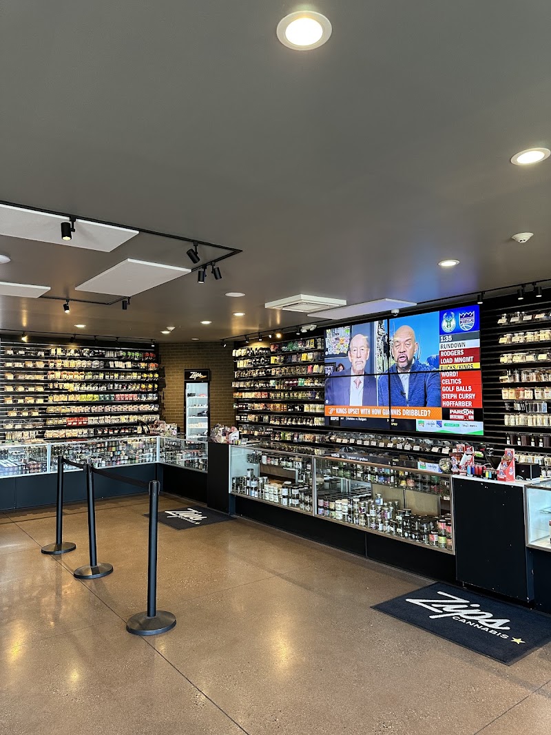 Video tour of Kush21 Everett retail environment
