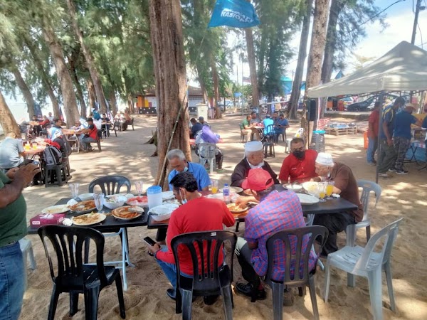 Asam Pedas Pokok Ketapang Pantai Puteri - Photo 1