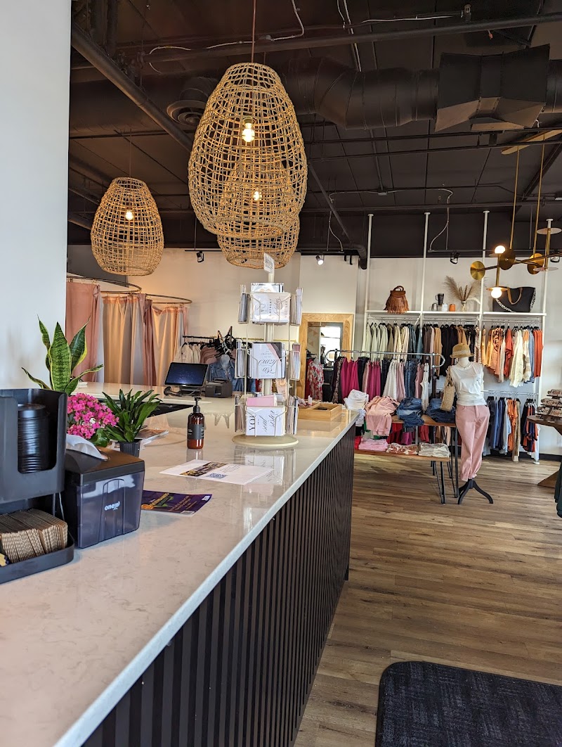 Edge Bar + Boutique photo 1