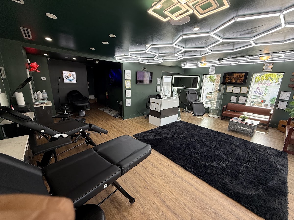 Eleventh & Ink Tattoo tattoo parlor in Miami Beach, FL