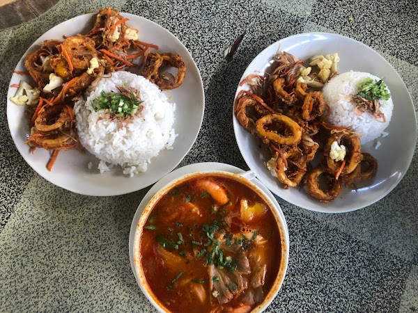 Kak Chik Nasi Ayam & Masakan Panas Ala Thai - Photo 1