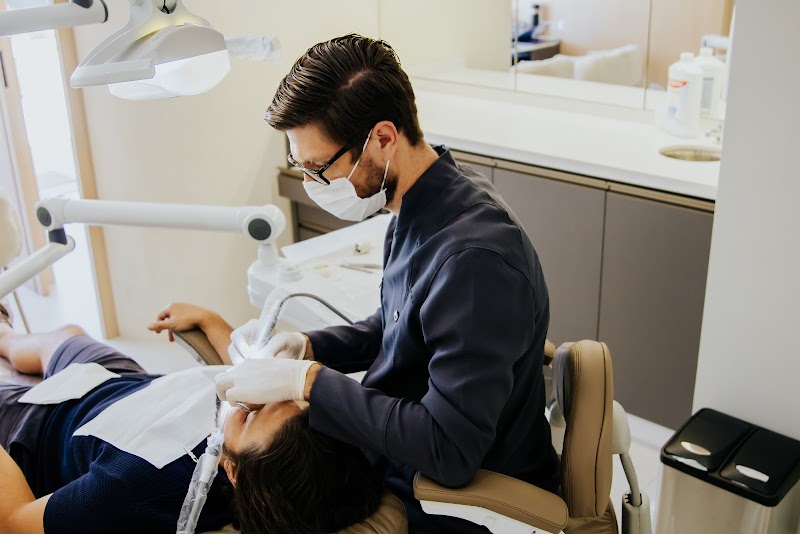 Unique Smiles Odontologia - foto 2