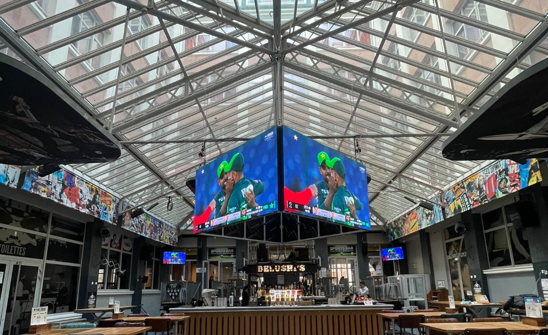 Belushi's Gare Du Nord, vue extérieure