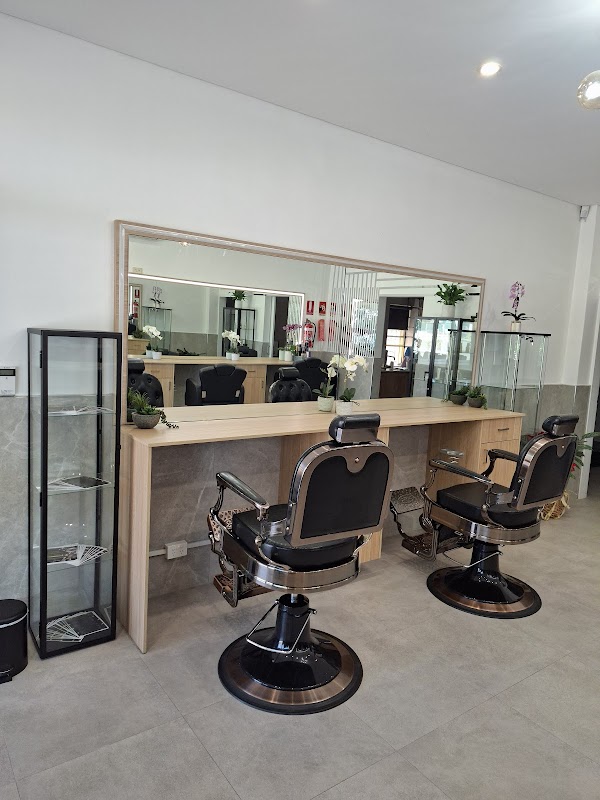 Dr philo salon photo 1