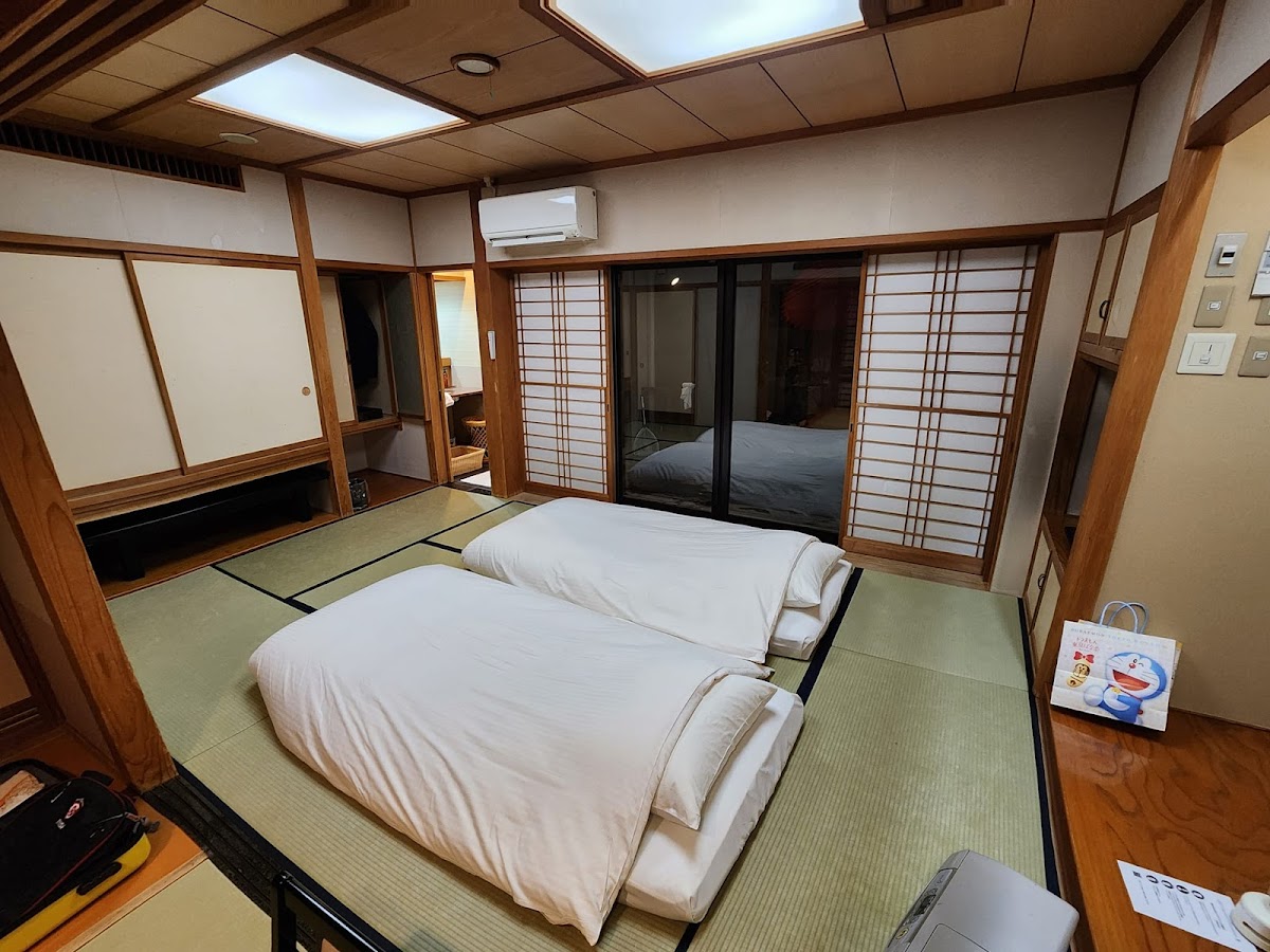 Fuji Onsenji Yumedono - ryokan in Lake Kawaguchi, Yamanashi (2)