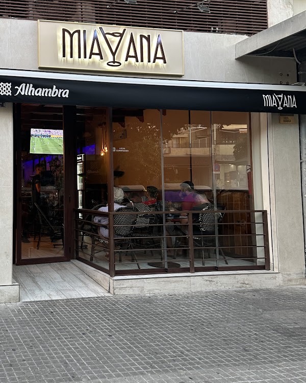 Buena Vida Cafe & Copas