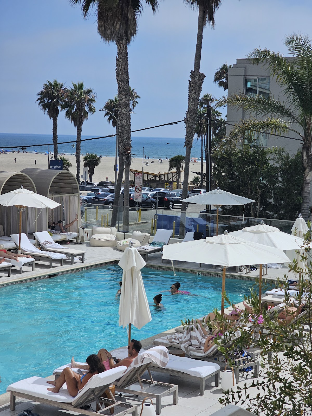 Sandbourne Santa Monica, dog-friendly hotel, photo 2