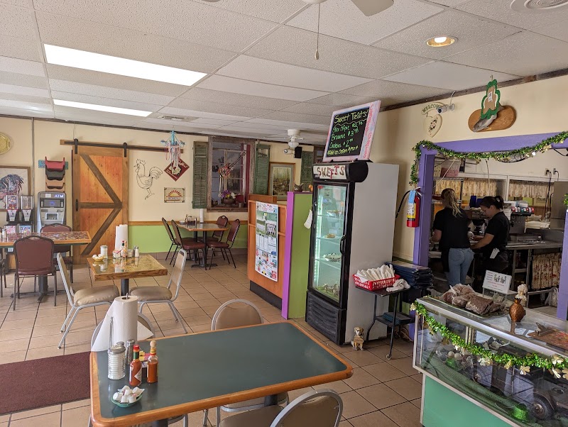 Crazy Gals Cafe photo 4