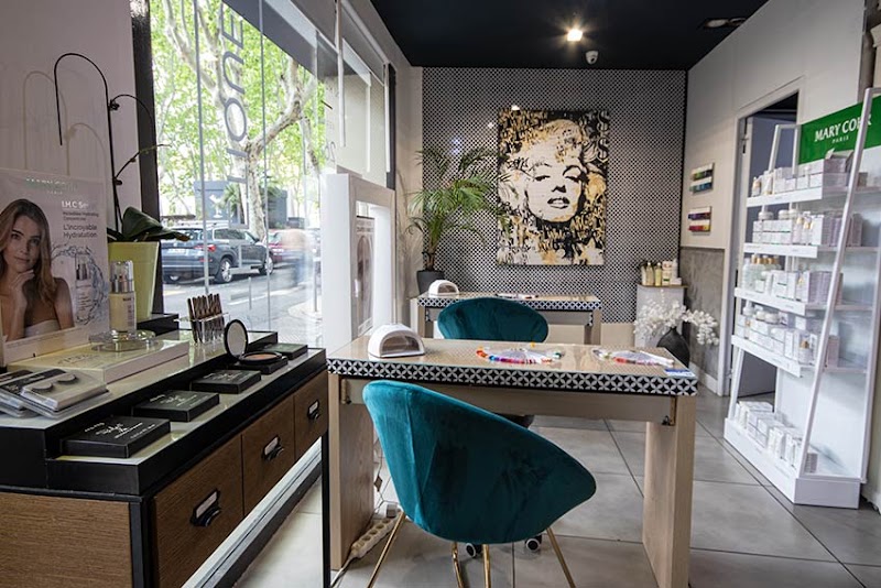 BEAUTY LOUNGE — photo 2
