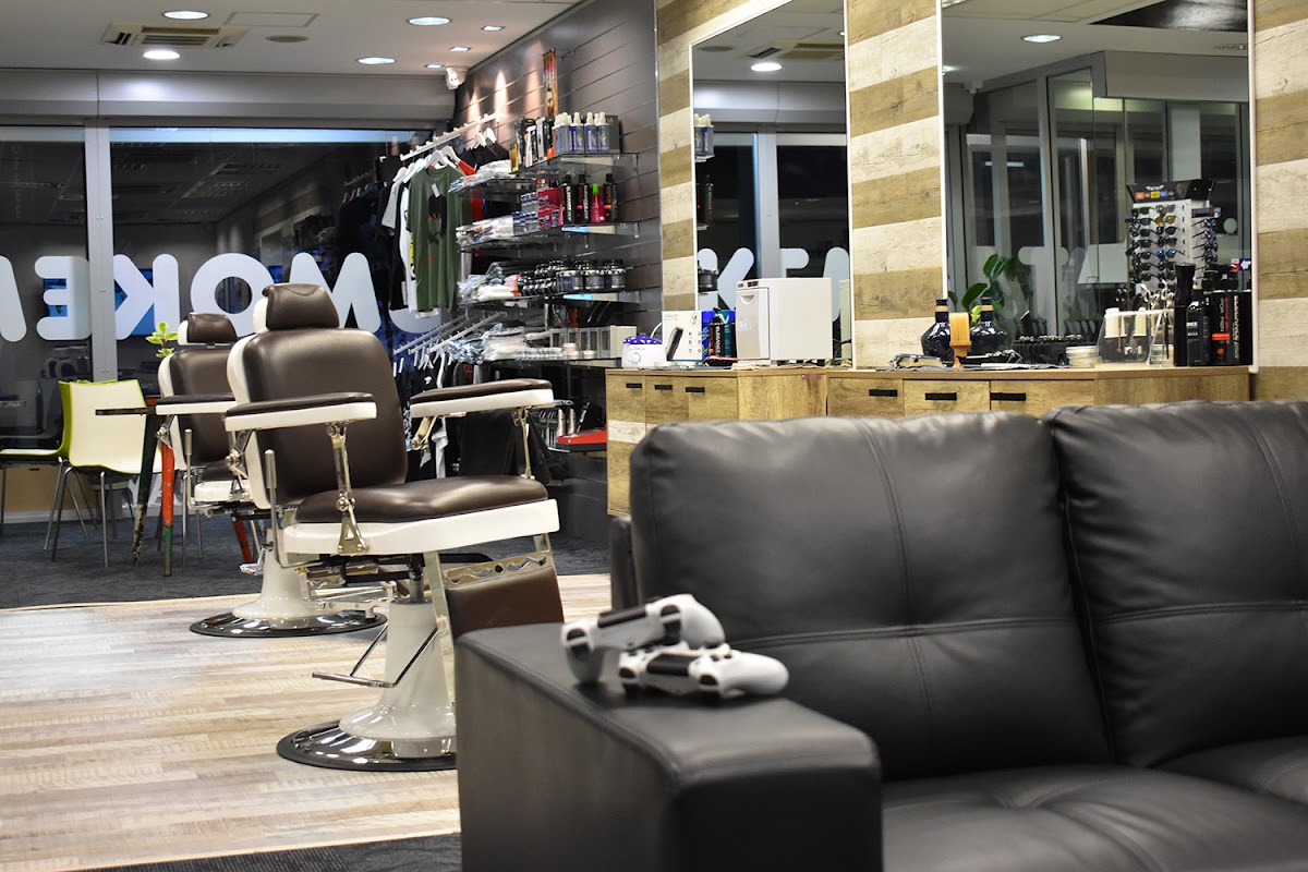 CHURCHIL'S BARBER photo 1