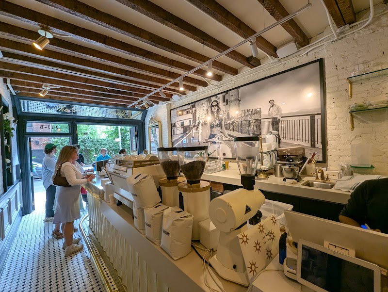 Caffe Paradiso photo 4