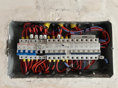 Foto de ELETRICISTA | Técnico Eletricista CFT – Curitiba