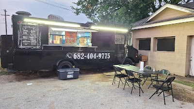 Tacos Los Mamones food truck