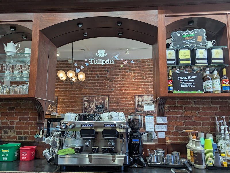 Tulipan Pastry & Coffee Shop photo 3
