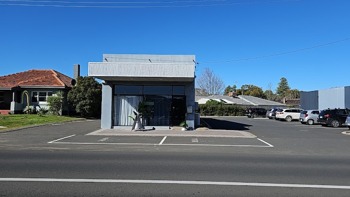 Elle Hart & Co photo 2