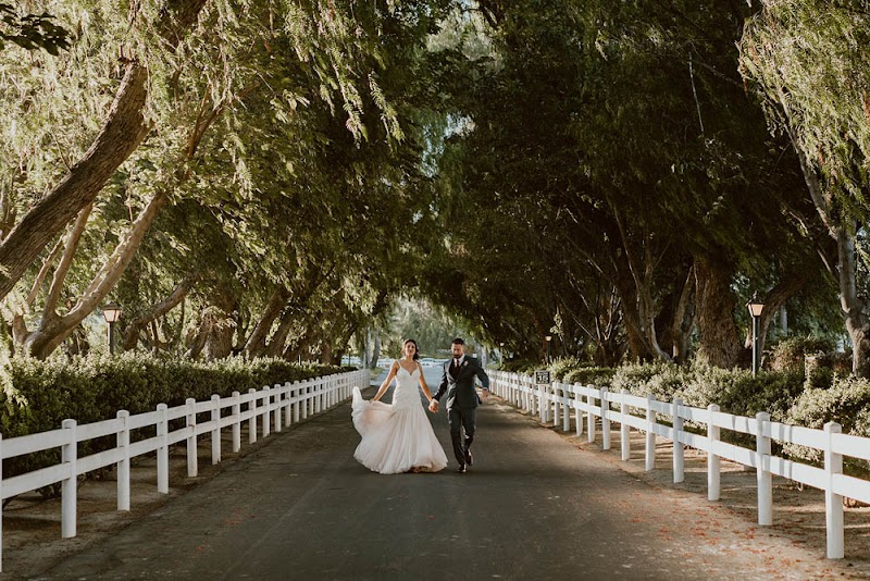 Hawk Ranch Wedding Venue & Farm and Animal Tours