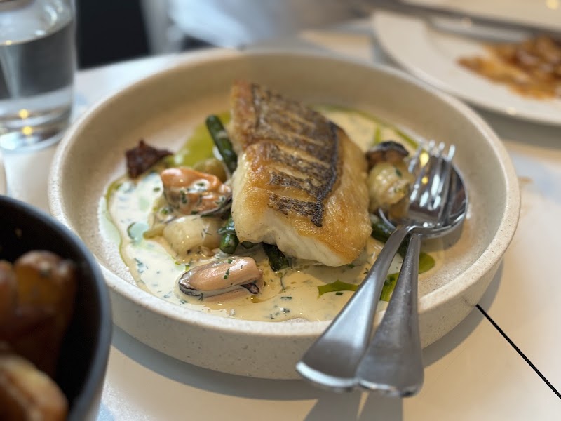 Astoria Bar Kè Grill photo 4