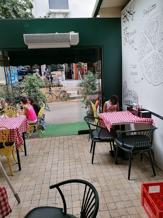 Little Italy Pizzeria fotoğraf 1