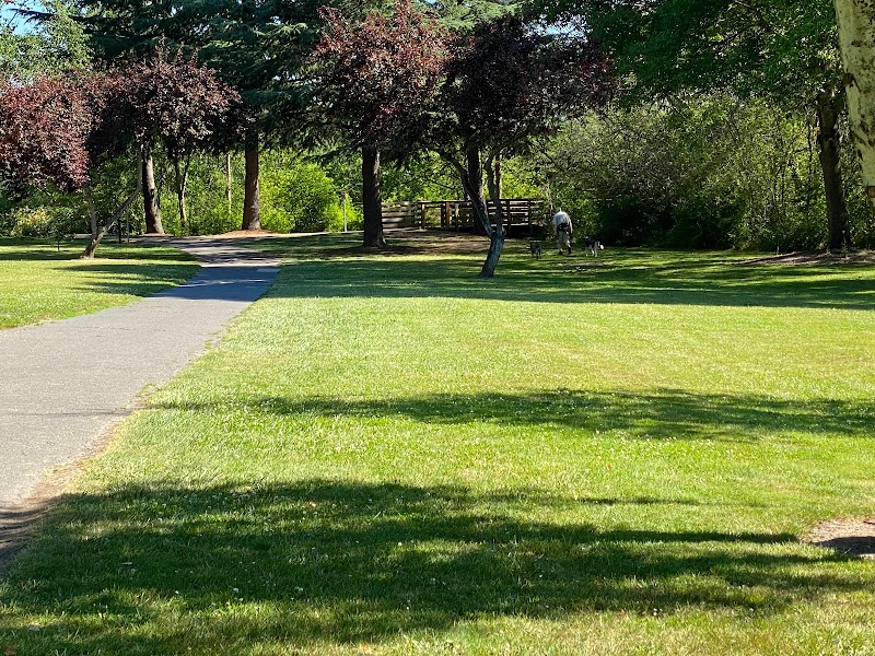 Greenway Park Disc Golf Course photo 3