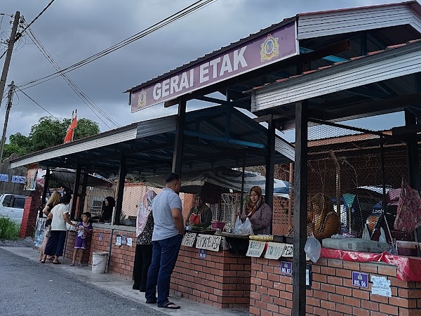 Gerai Etak - Photo 1