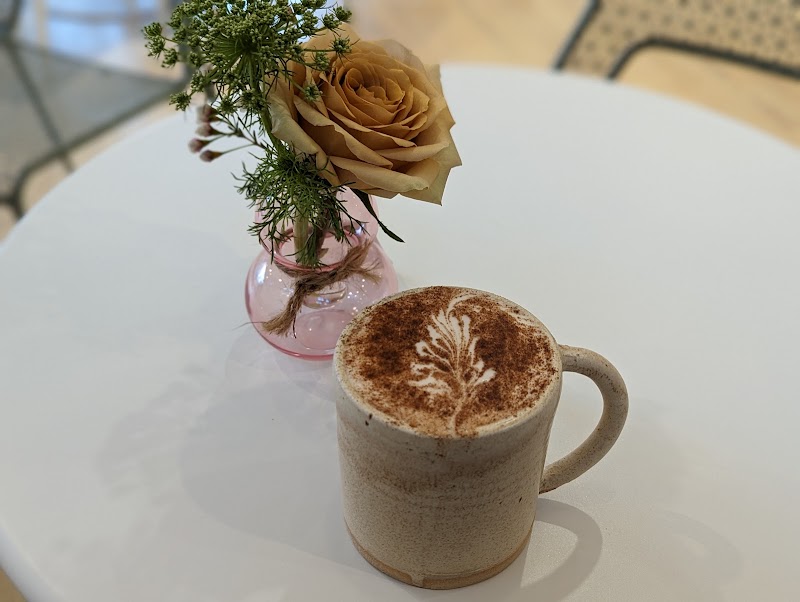 Mayday Coffee & Shop photo 2