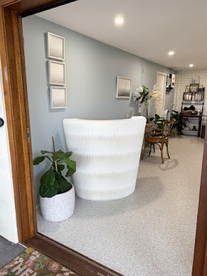 Hairology Golden Beach