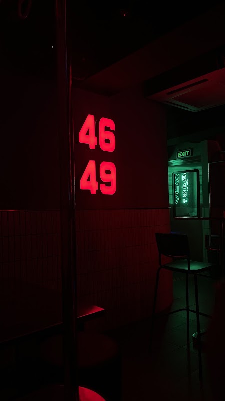 4649