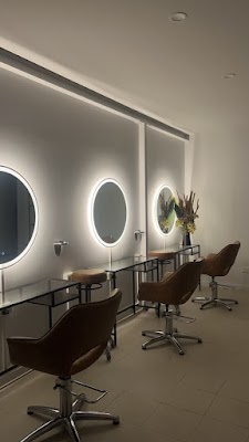 Frankie Hair Beauty Nails photo 3