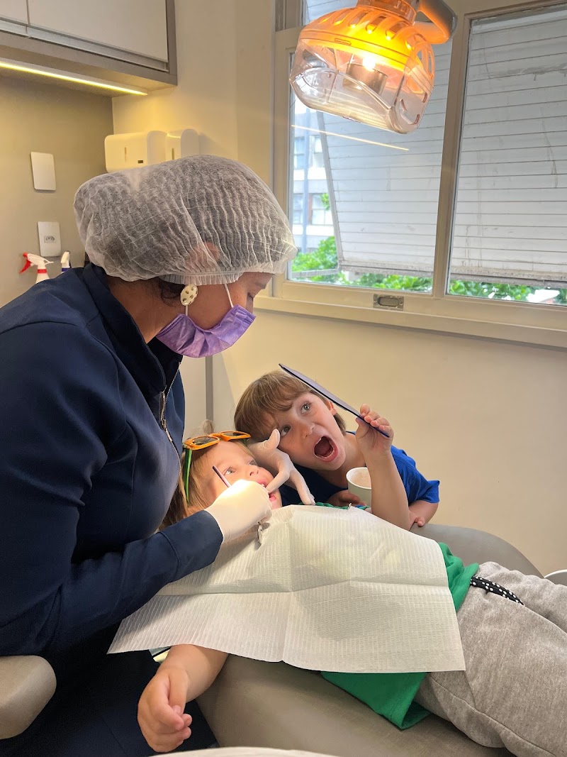 Dra Ivanise Cardoso - Ortodontia adultos e crianças | Invisalign Doctor - foto 5